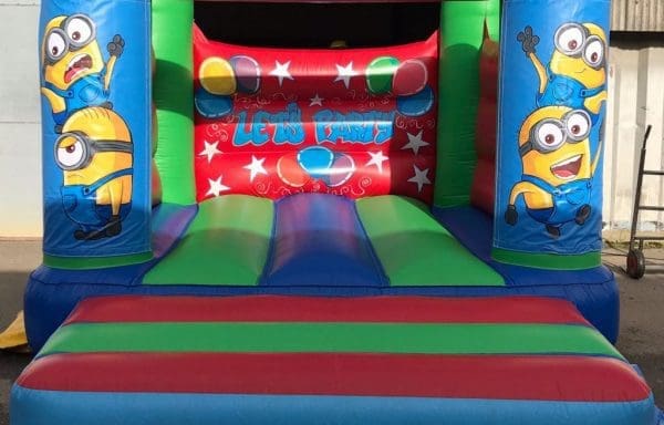 Minions Velcro Castle