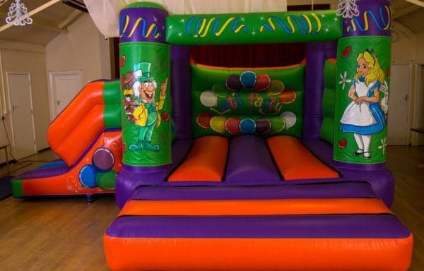 Alice in Wonderland Velcro Castle With Slide – Changeable Themes