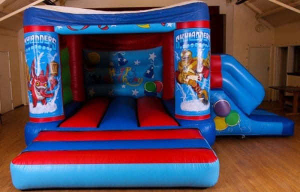 Skylanders Velcro Castle With Slide – Changeable Themes