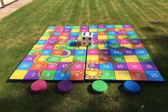 Giant Snakes And Ladders