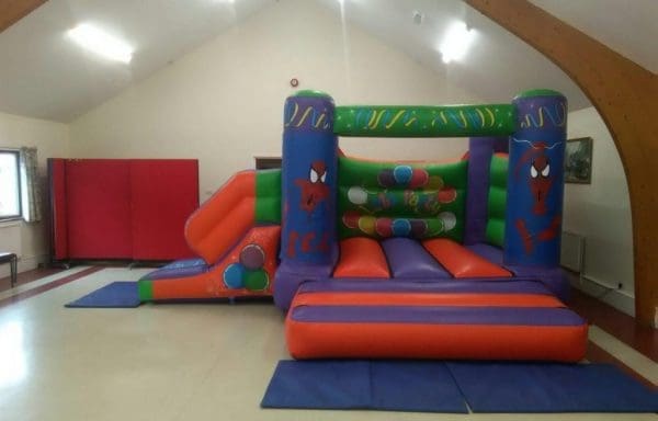 Spider-Man Velcro Castle With Slide – Changeable Themes