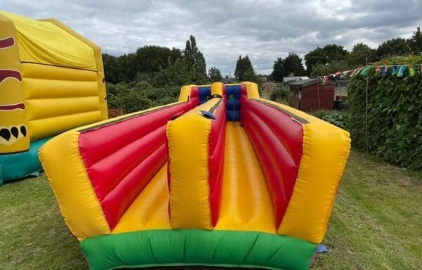 Red & Yellow Bungee Run