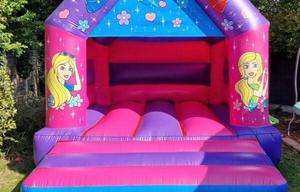 Barbie Deluxe Castle