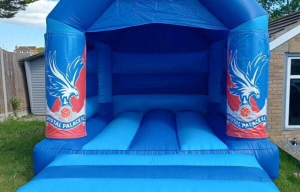 Crystal Palace Football Team Castle (Interchangeable Themes)