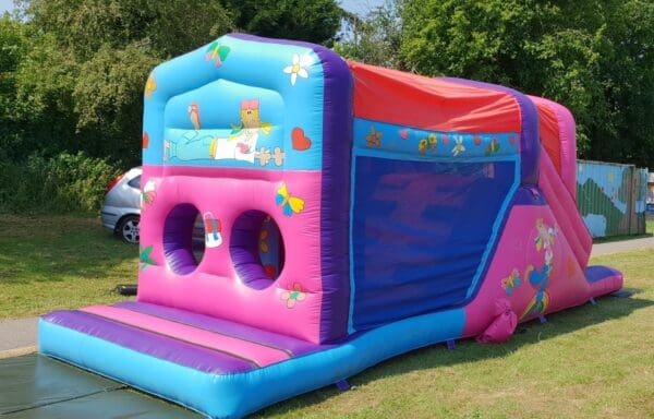 27ft Groovy Chick Obstacle Course