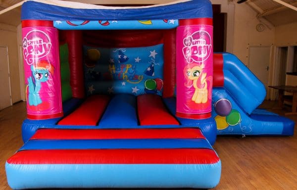My Little Pony 17 x 15 Velcro Castle With Slide – Changeable Themes