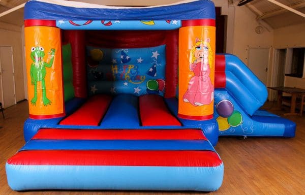 The Muppets  Velcro Castle With Slide – Changeable Themes