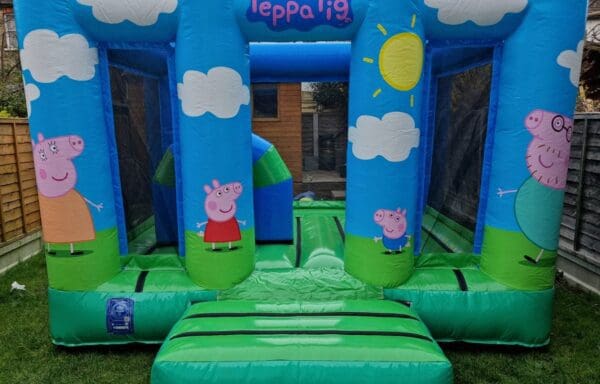 Peppa Pig Activity Castle