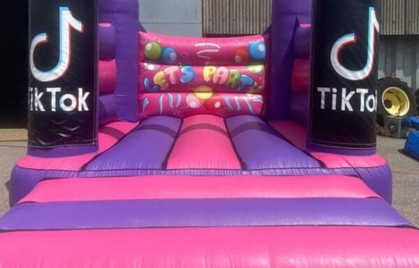 Tik-Tok Velcro Castle